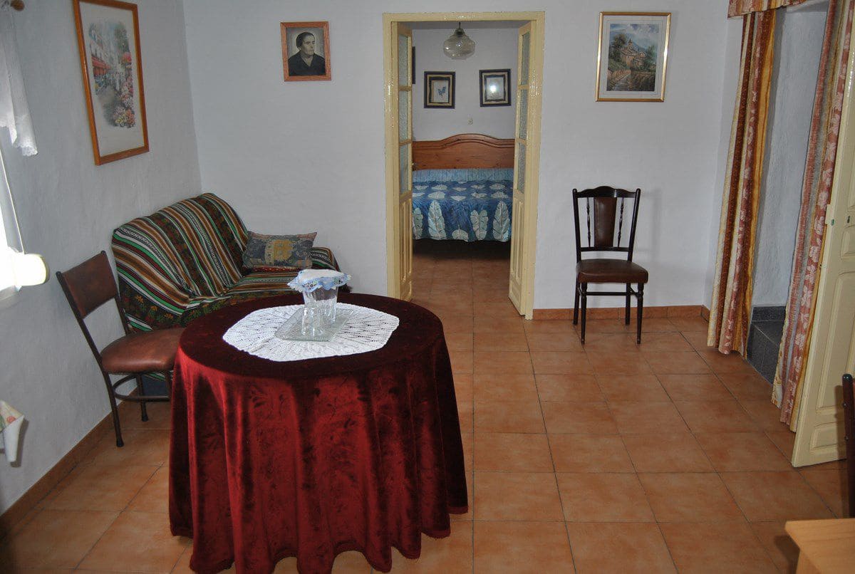 4 soverom Hus til salgs i Competa med garasje - € 148 500 (Ref: 9777742)