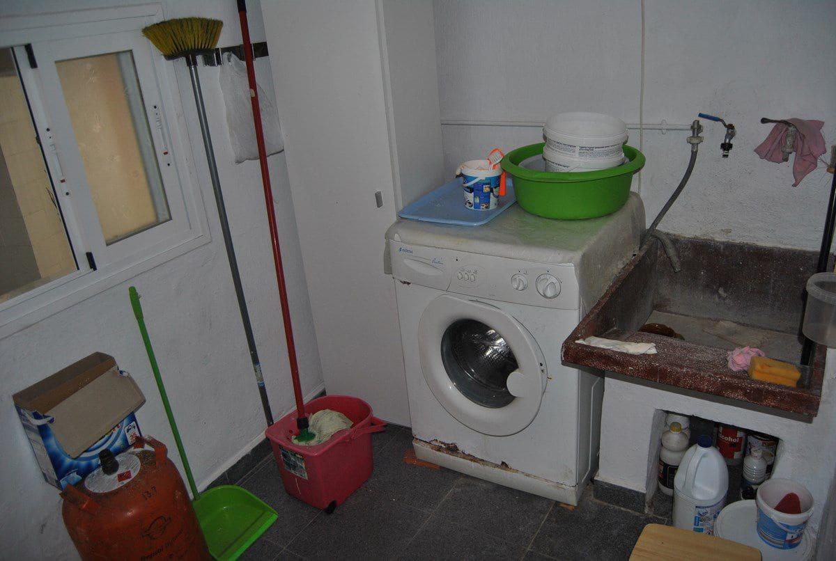 4 soverom Hus til salgs i Competa med garasje - € 148 500 (Ref: 9777742)