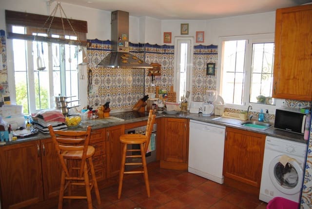 3 chambre Finca/Maison de Campagne à vendre à Torrox - 850 000 € (Ref: 9777743)