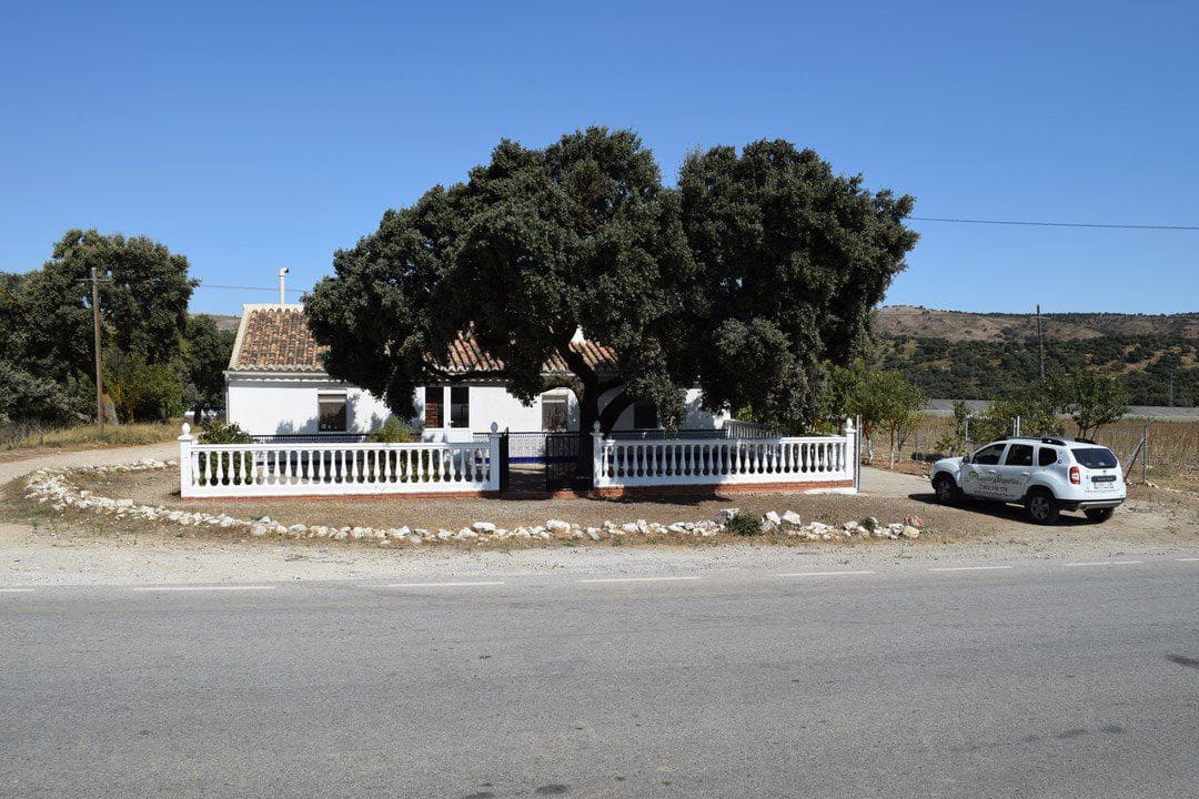 4 bedroom Finca/Country House for sale in Alhama de Granada - € 369,000 (Ref: 9777745)