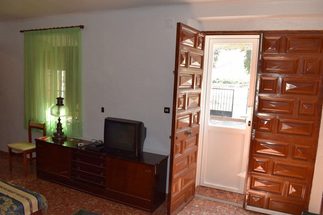 4 bedroom Finca/Country House for sale in Alhama de Granada - € 369,000 (Ref: 9777745)