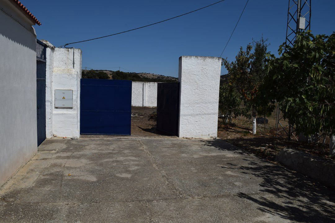 4 bedroom Finca/Country House for sale in Alhama de Granada - € 369,000 (Ref: 9777745)