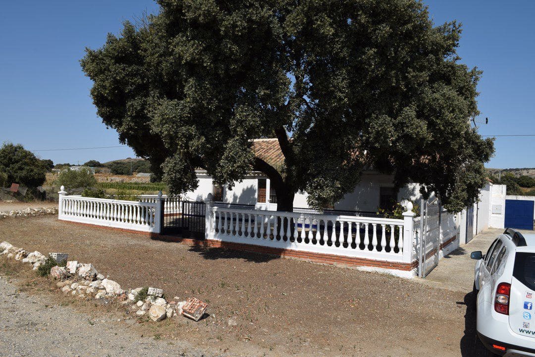 4 bedroom Finca/Country House for sale in Alhama de Granada - € 369,000 (Ref: 9777745)