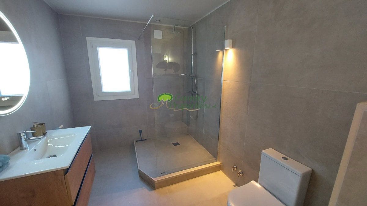 7 sypialnia Biznes na sprzedaż w Competa - 1 285 000 € (Ref: 9777747)