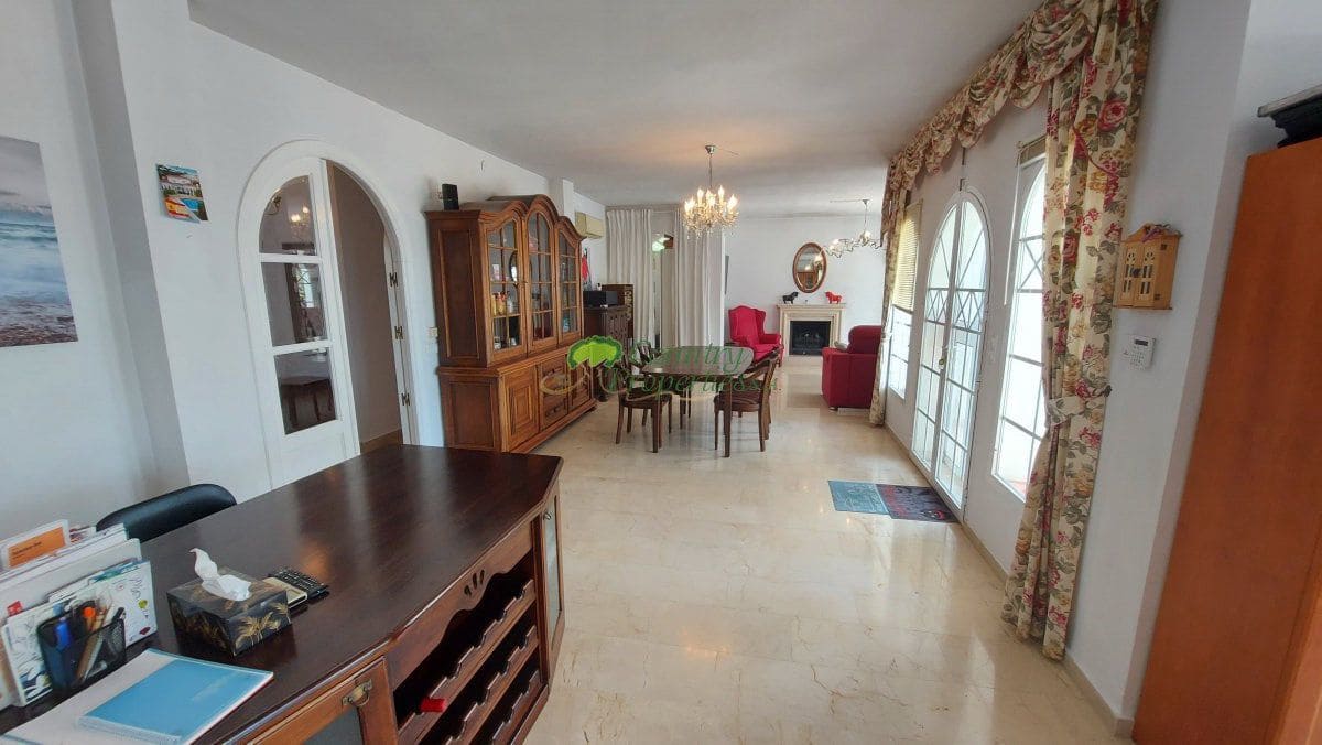 4 soveværelse Finca/Landehus til salg i Arenas med garage - € 579.000 (Ref: 9783077)