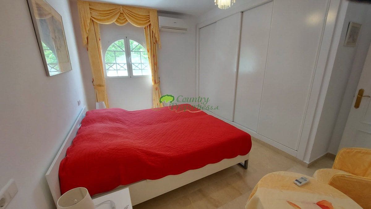 4 soveværelse Finca/Landehus til salg i Arenas med garage - € 579.000 (Ref: 9783077)