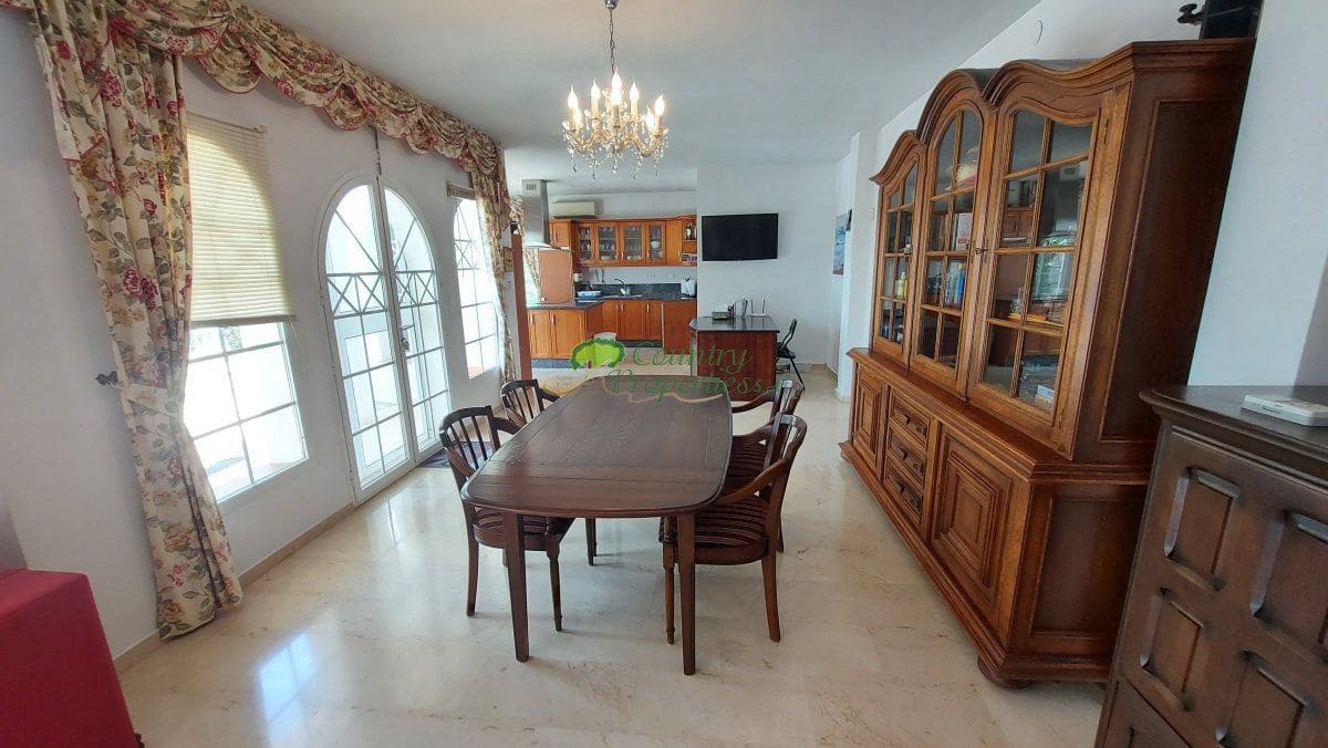 4 soveværelse Finca/Landehus til salg i Arenas med garage - € 579.000 (Ref: 9783077)