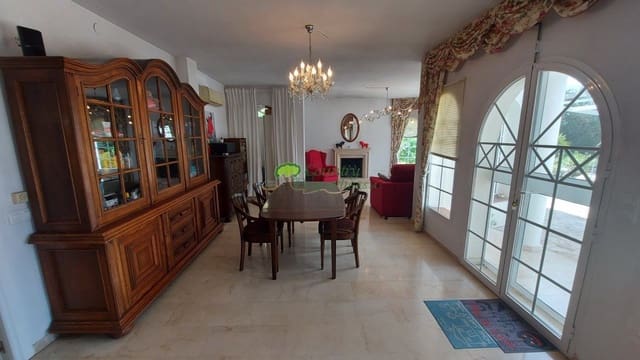 Finca/Casa Rural de 4 habitaciones en Arenas en venta con garaje - 579.000 € (Ref: 9783077)