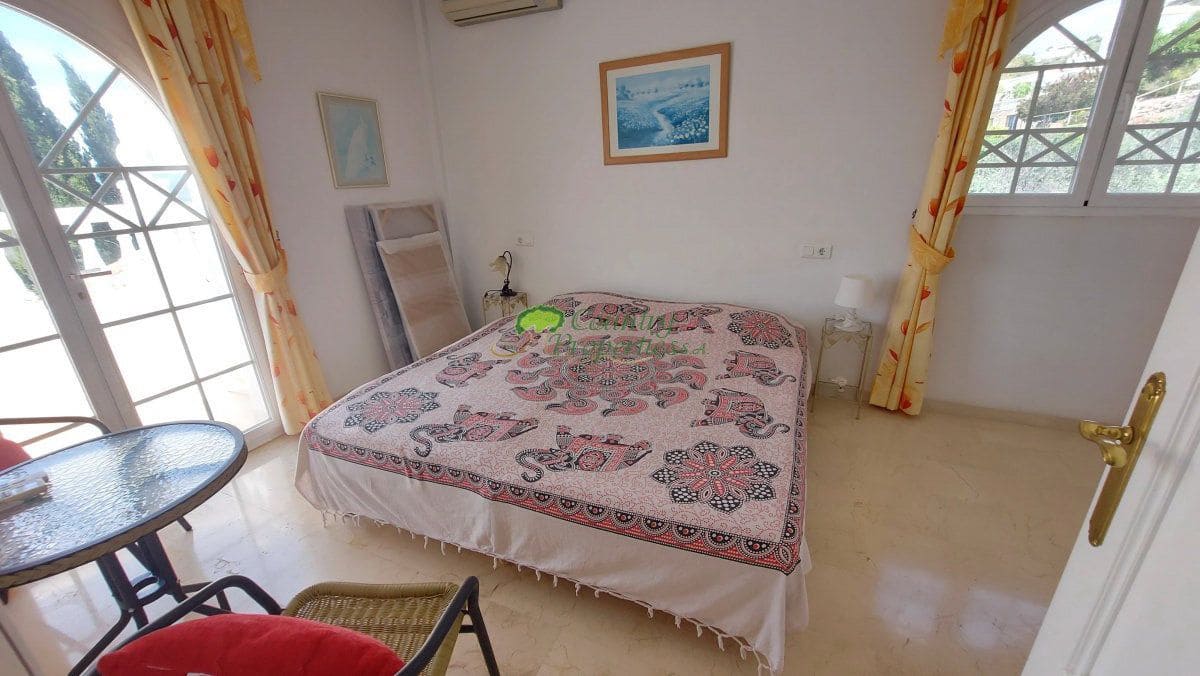 4 soveværelse Finca/Landehus til salg i Arenas med garage - € 579.000 (Ref: 9783077)