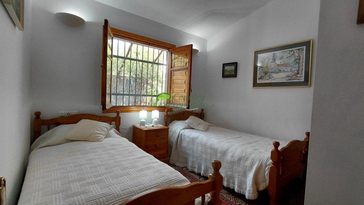 3 bedroom Finca/Country House for sale in Competa - € 435,000 (Ref: 9838966)