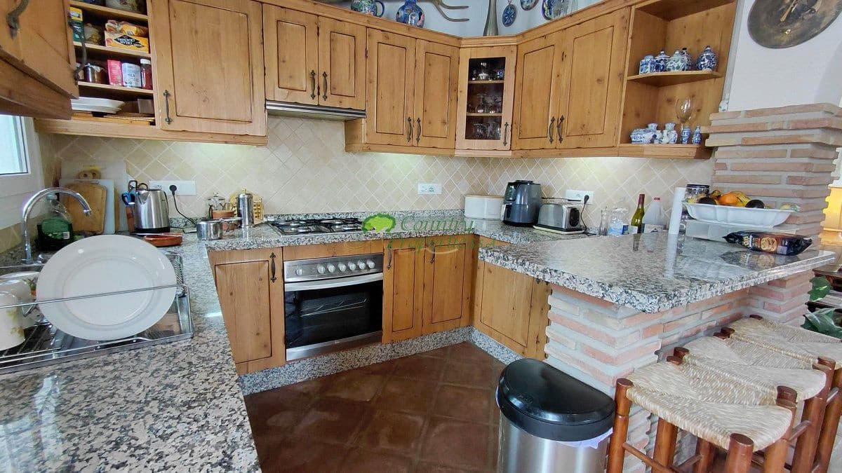 3 bedroom Finca/Country House for sale in Competa - € 435,000 (Ref: 9838966)