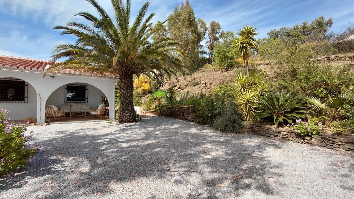 3 bedroom Finca/Country House for sale in Competa - € 435,000 (Ref: 9838966)