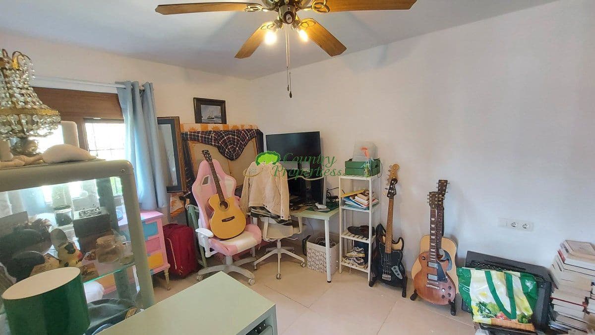 3 bedroom Finca/Country House for sale in Torrox - € 475,000 (Ref: 9838967)