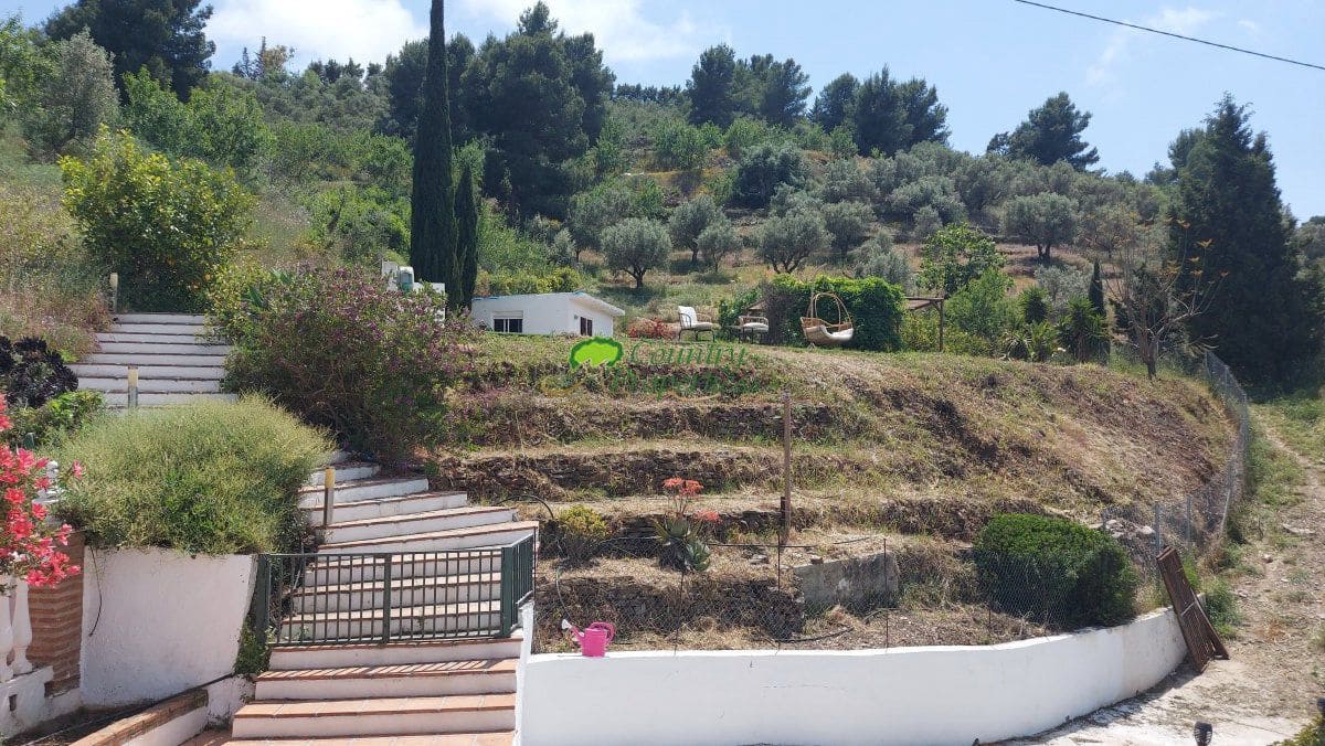 3 bedroom Finca/Country House for sale in Torrox - € 475,000 (Ref: 9838967)