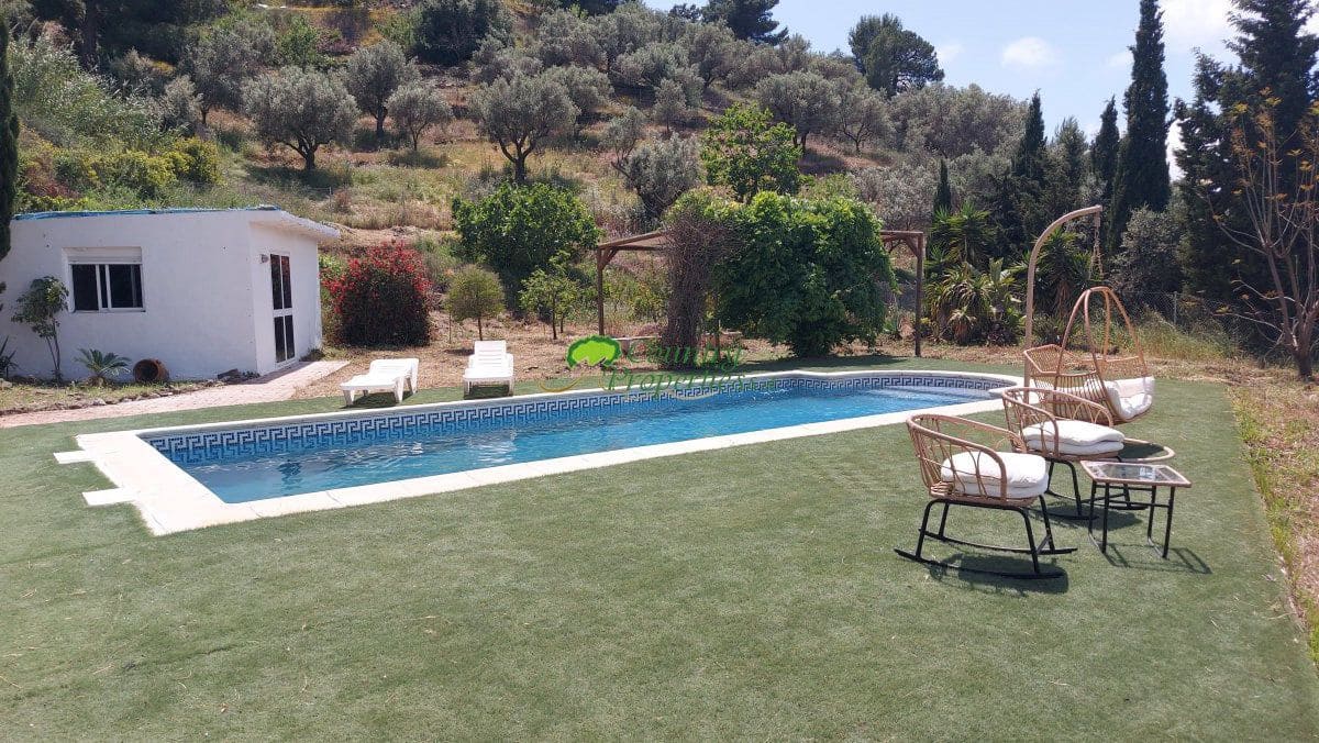3 bedroom Finca/Country House for sale in Torrox - € 475,000 (Ref: 9838967)