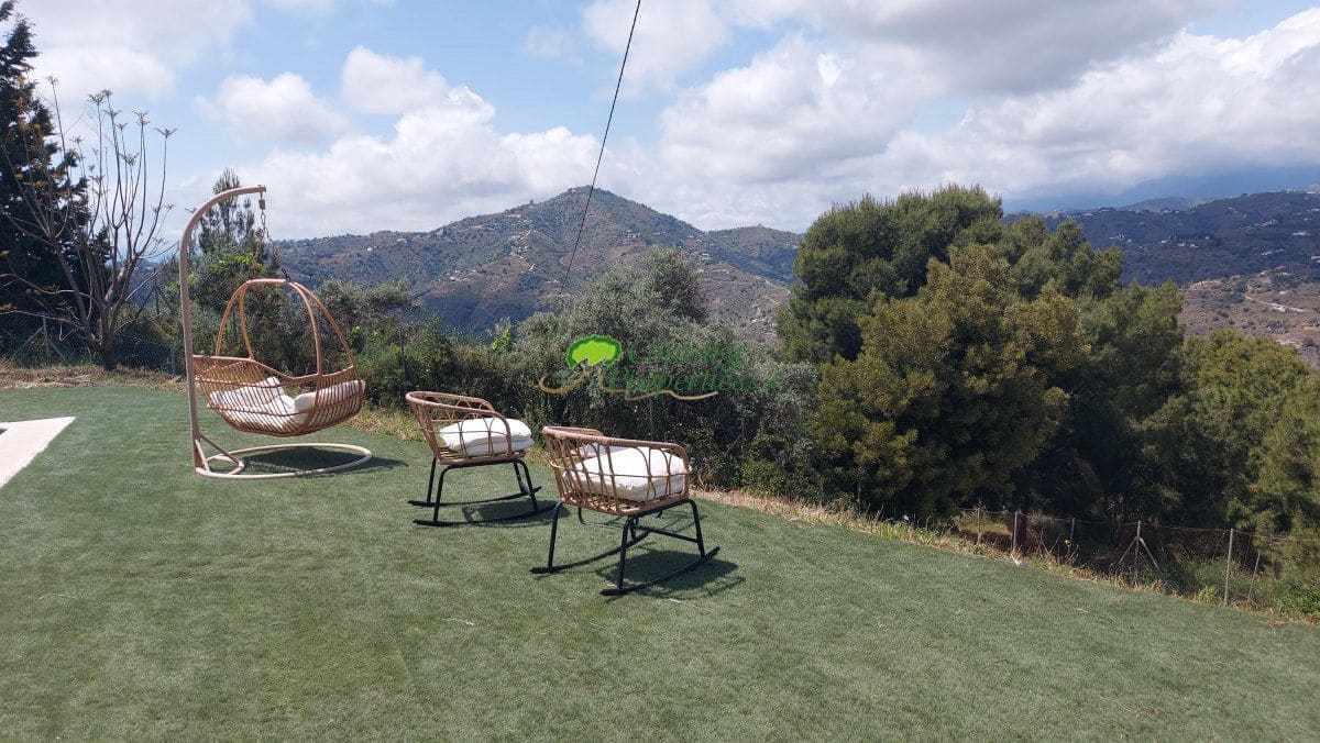 3 bedroom Finca/Country House for sale in Torrox - € 475,000 (Ref: 9838967)