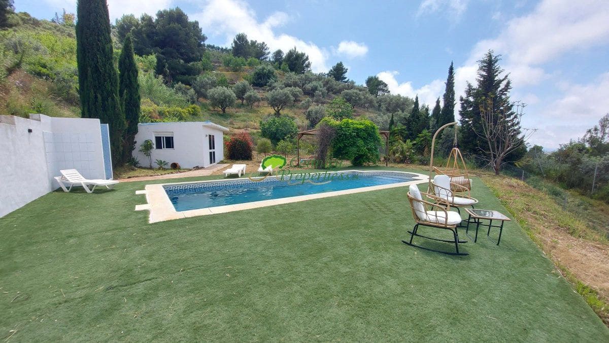 3 bedroom Finca/Country House for sale in Torrox - € 475,000 (Ref: 9838967)