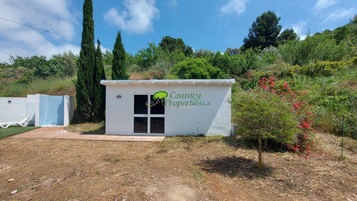 3 bedroom Finca/Country House for sale in Torrox - € 475,000 (Ref: 9838967)