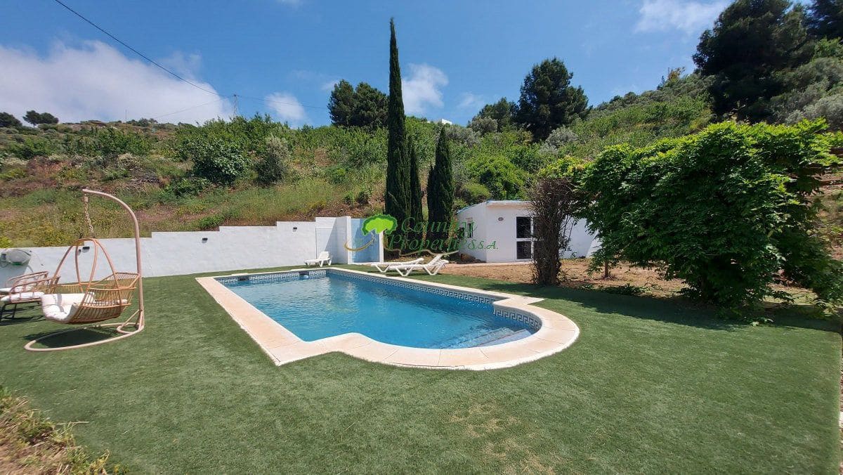 3 bedroom Finca/Country House for sale in Torrox - € 475,000 (Ref: 9838967)