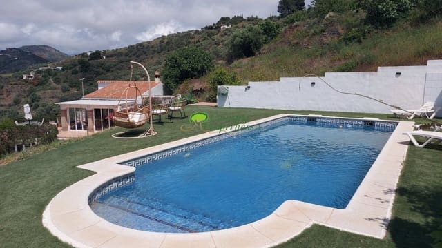 3 soveværelse Finca/Landehus til salg i Torrox - € 475.000 (Ref: 9838967)