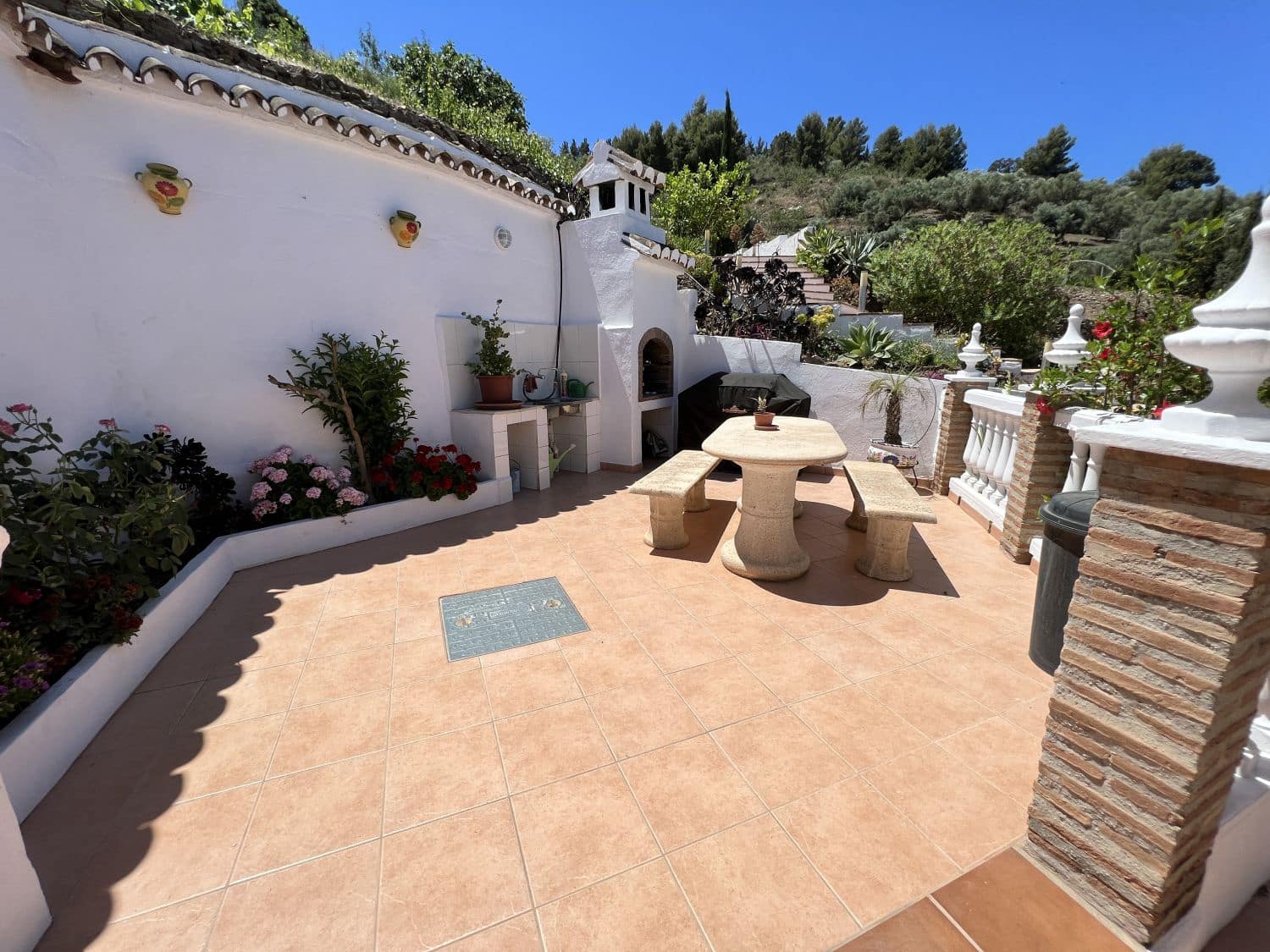 3 bedroom Finca/Country House for sale in Torrox - € 475,000 (Ref: 9838967)