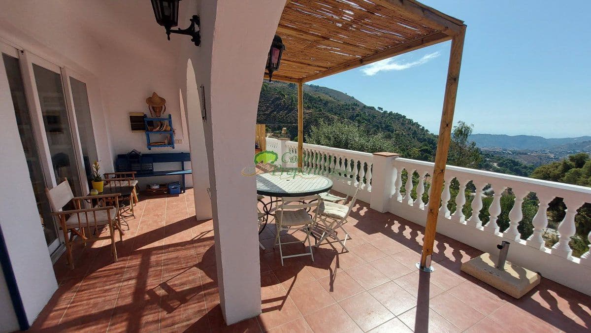 3 bedroom Finca/Country House for sale in Competa - € 459,000 (Ref: 9842681)