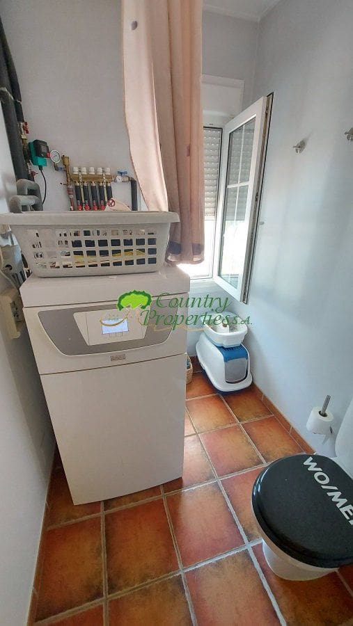 3 bedroom Finca/Country House for sale in Competa - € 459,000 (Ref: 9842681)
