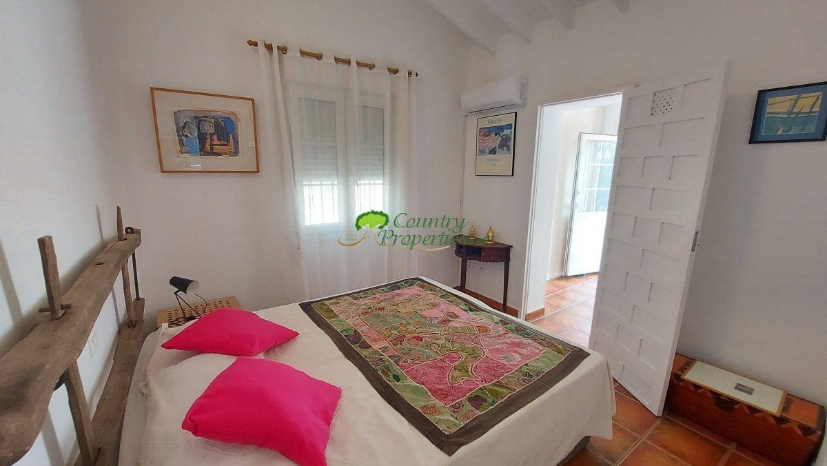 3 bedroom Finca/Country House for sale in Competa - € 459,000 (Ref: 9842681)