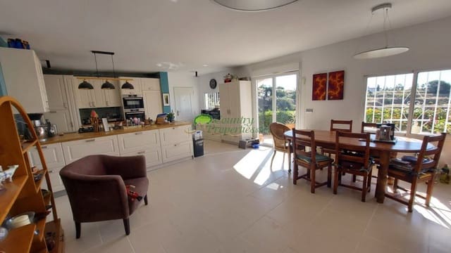 3 soverom Villa til salgs i Torrox - € 449 000 (Ref: 9845088)