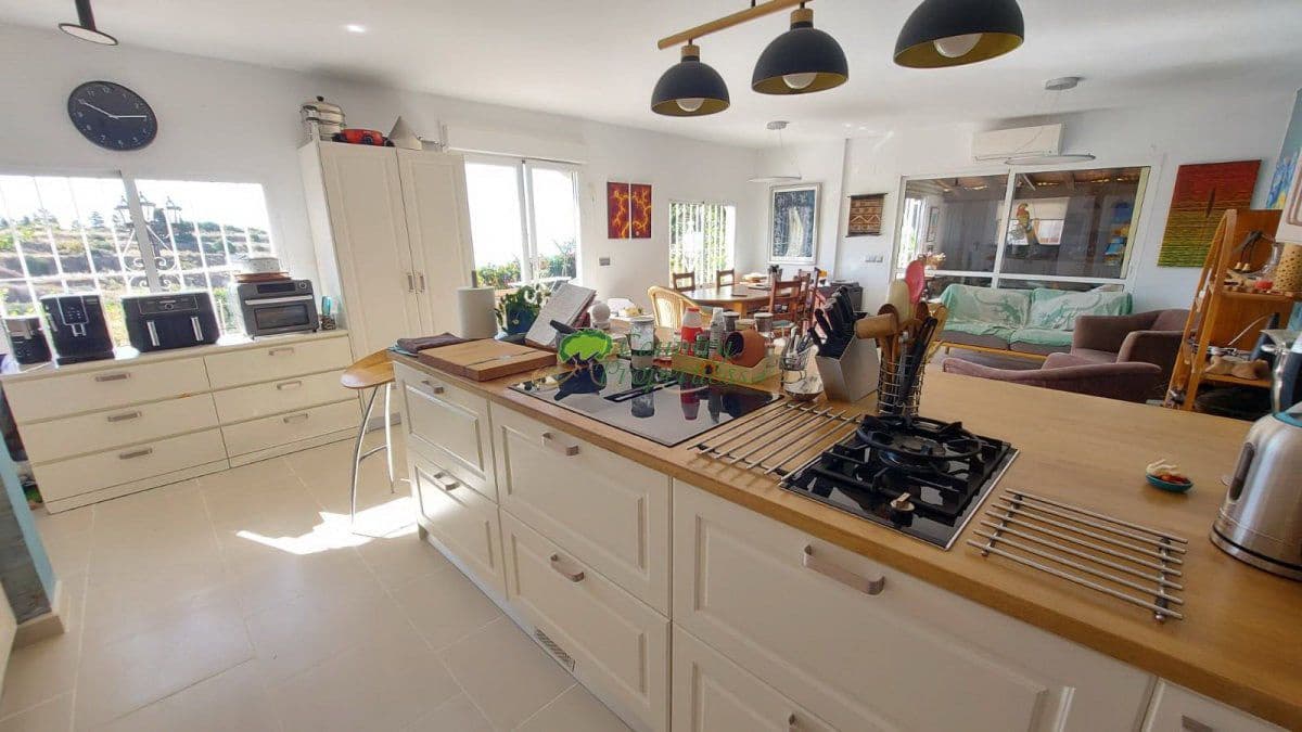 3 bedroom Villa for sale in Torrox - € 449,000 (Ref: 9845088)