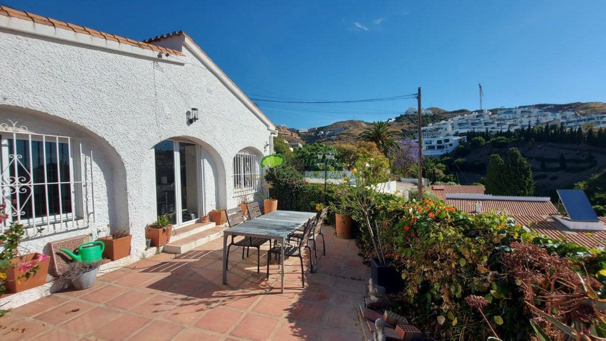 3 bedroom Villa for sale in Torrox - € 449,000 (Ref: 9845088)