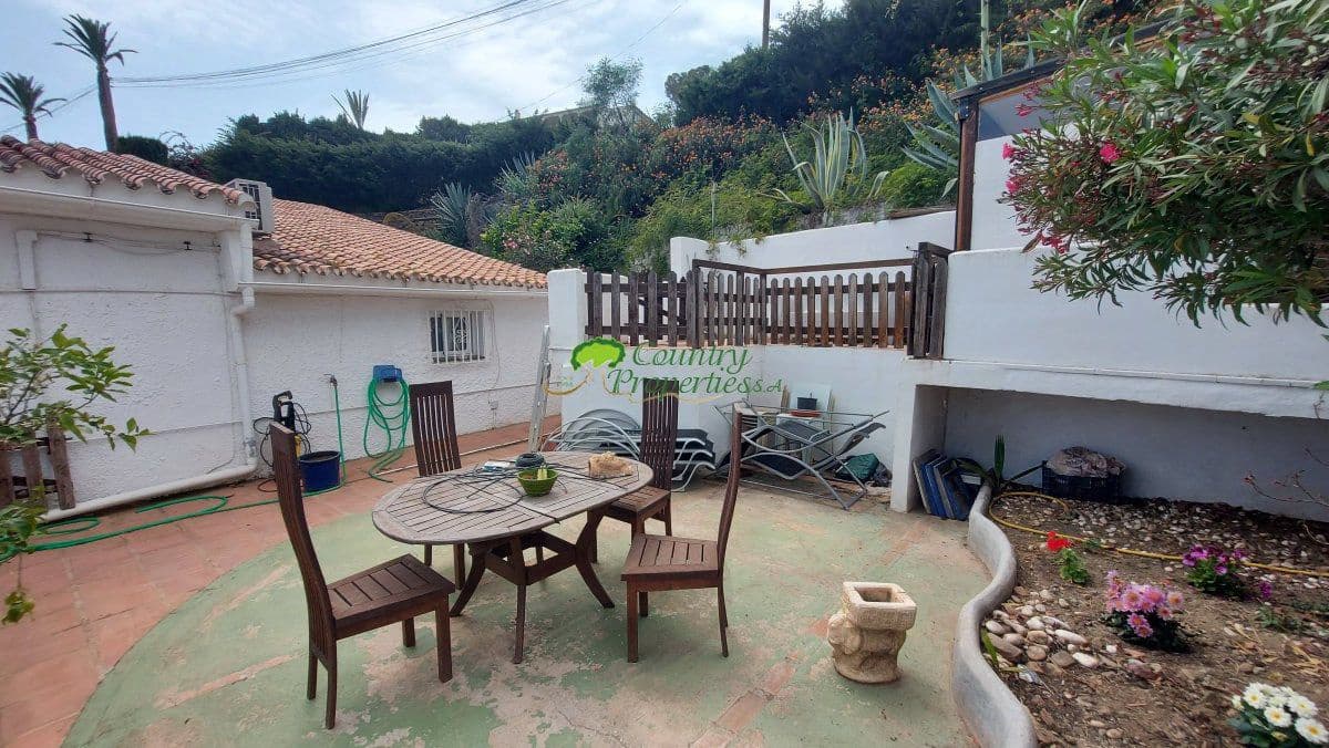 3 bedroom Villa for sale in Torrox - € 449,000 (Ref: 9845088)