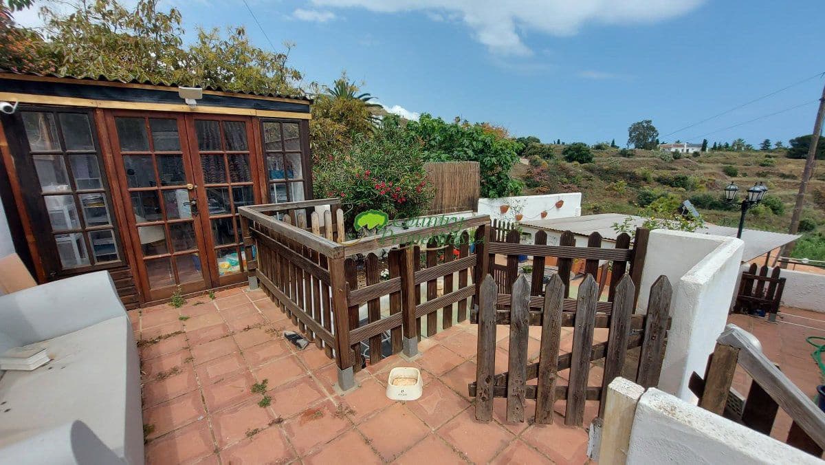 3 bedroom Villa for sale in Torrox - € 449,000 (Ref: 9845088)