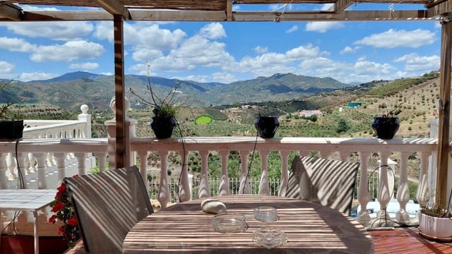 4 camera da letto Finca/Casa di Campagna in vendita in Triana, Vélez-Málaga con garage - 460.000 € (Rif: 9855065)