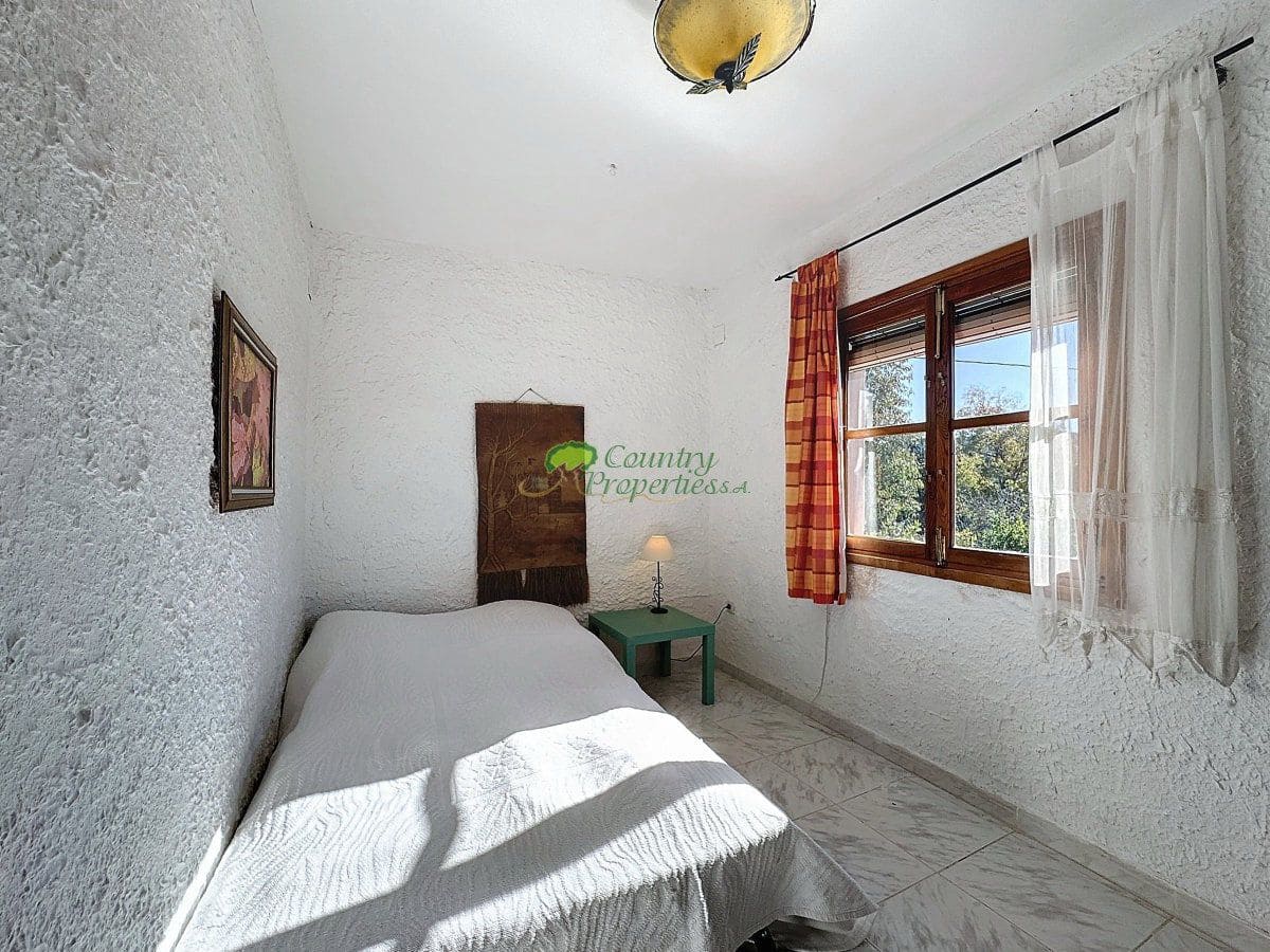 8 Zimmer Finca/Landgut zu verkaufen in Sedella mit Garage - 695.000 € (Ref: 9857515)