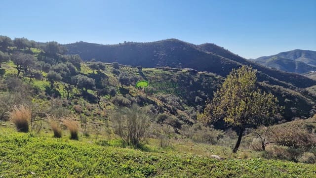 8 Zimmer Finca/Landgut zu verkaufen in Sedella mit Garage - 695.000 € (Ref: 9857515)