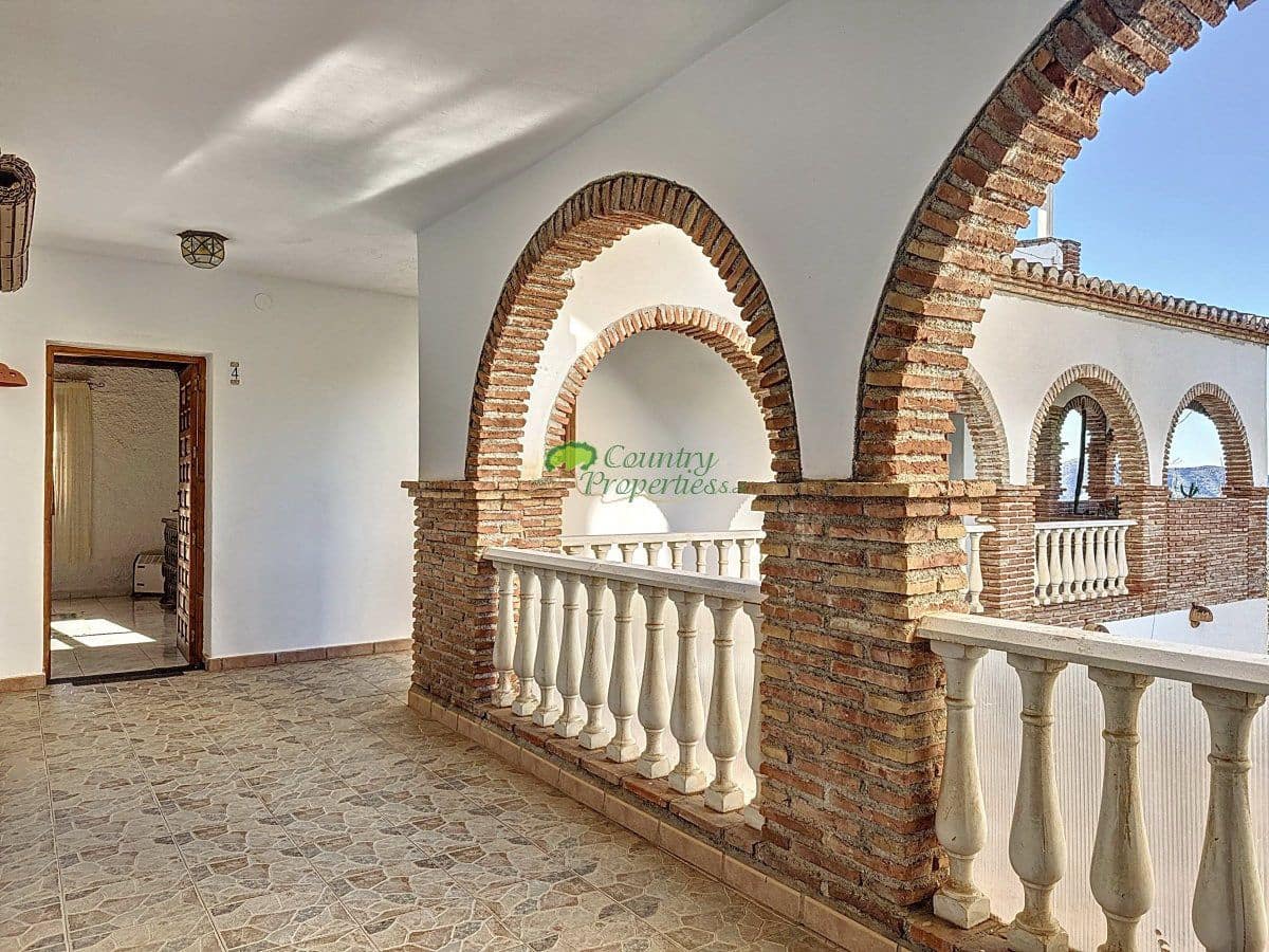8 Zimmer Finca/Landgut zu verkaufen in Sedella mit Garage - 695.000 € (Ref: 9857515)