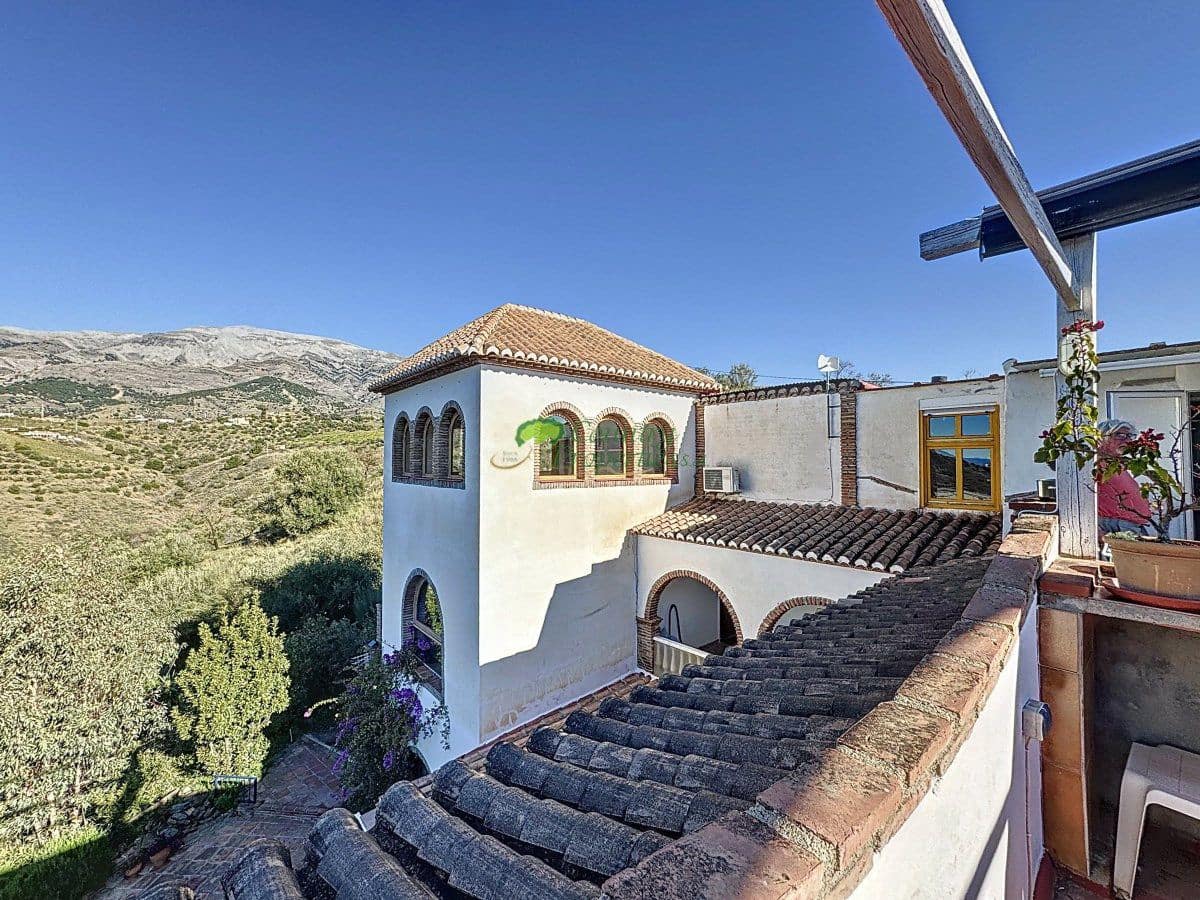 8 Zimmer Finca/Landgut zu verkaufen in Sedella mit Garage - 695.000 € (Ref: 9857515)