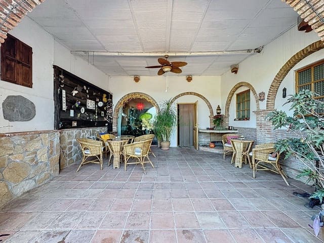 8 Zimmer Finca/Landgut zu verkaufen in Sedella mit Garage - 695.000 € (Ref: 9857515)