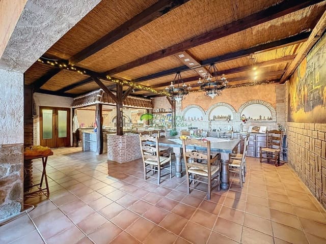 8 Zimmer Finca/Landgut zu verkaufen in Sedella mit Garage - 695.000 € (Ref: 9857515)