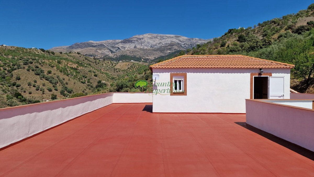 4 chambre Finca/Maison de Campagne à vendre à Sedella avec garage - 415 000 € (Ref: 9861621)