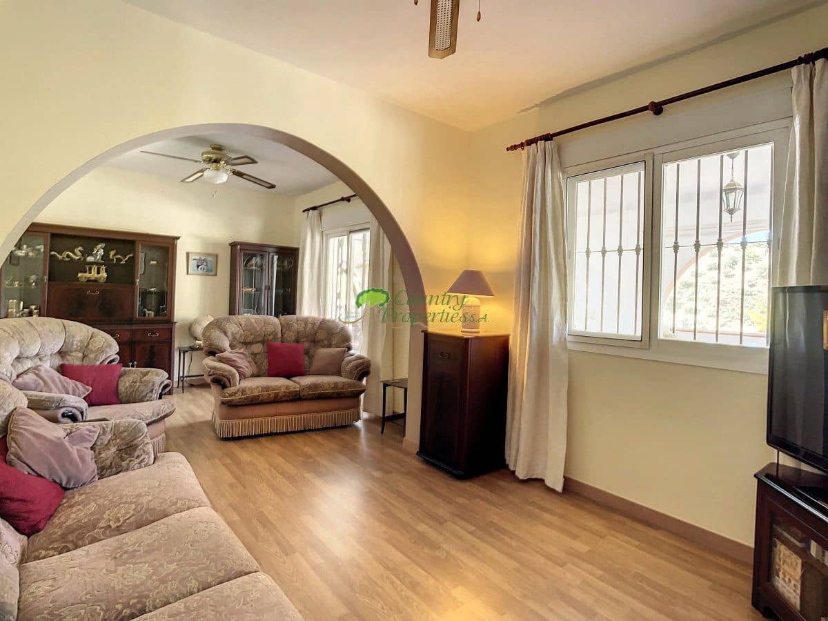 4 chambre Finca/Maison de Campagne à vendre à Sedella avec garage - 415 000 € (Ref: 9861621)