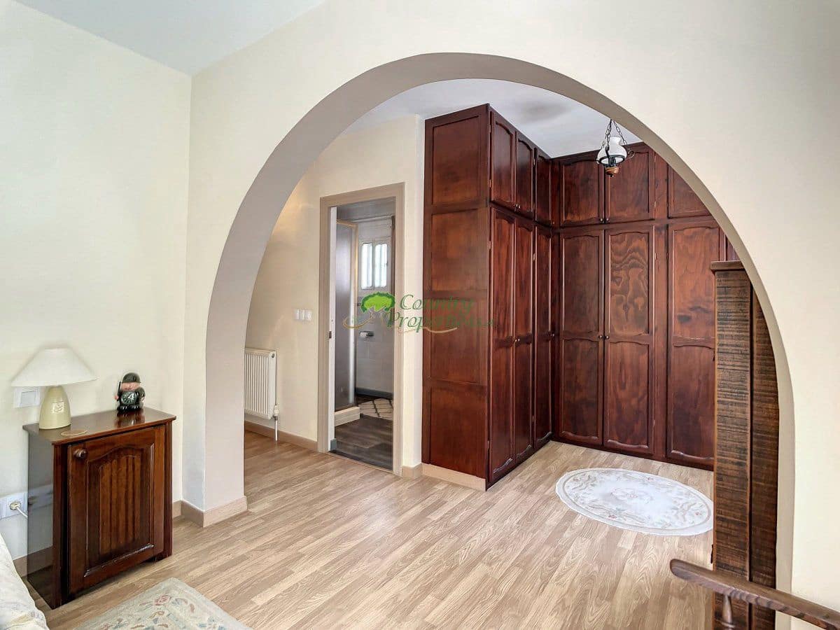 4 chambre Finca/Maison de Campagne à vendre à Sedella avec garage - 415 000 € (Ref: 9861621)