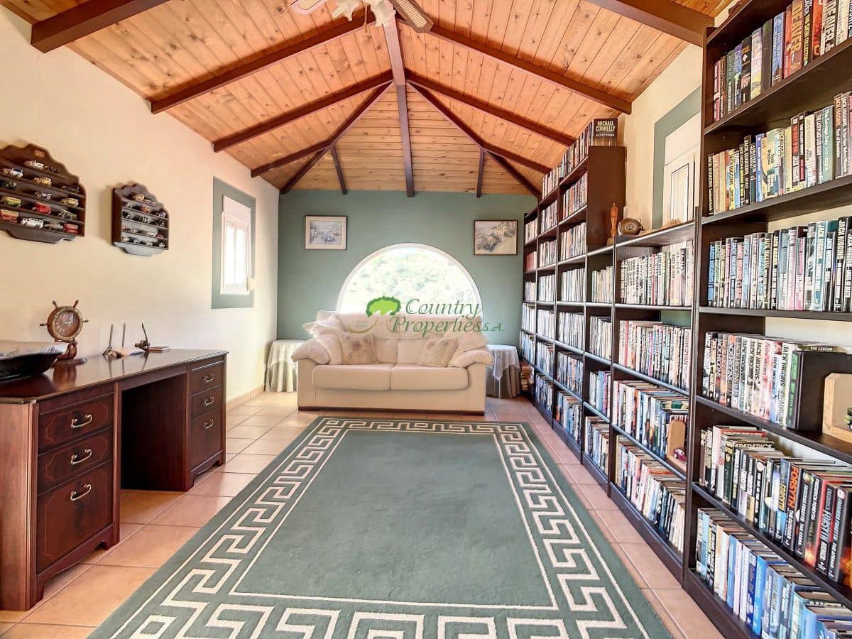 4 chambre Finca/Maison de Campagne à vendre à Sedella avec garage - 415 000 € (Ref: 9861621)