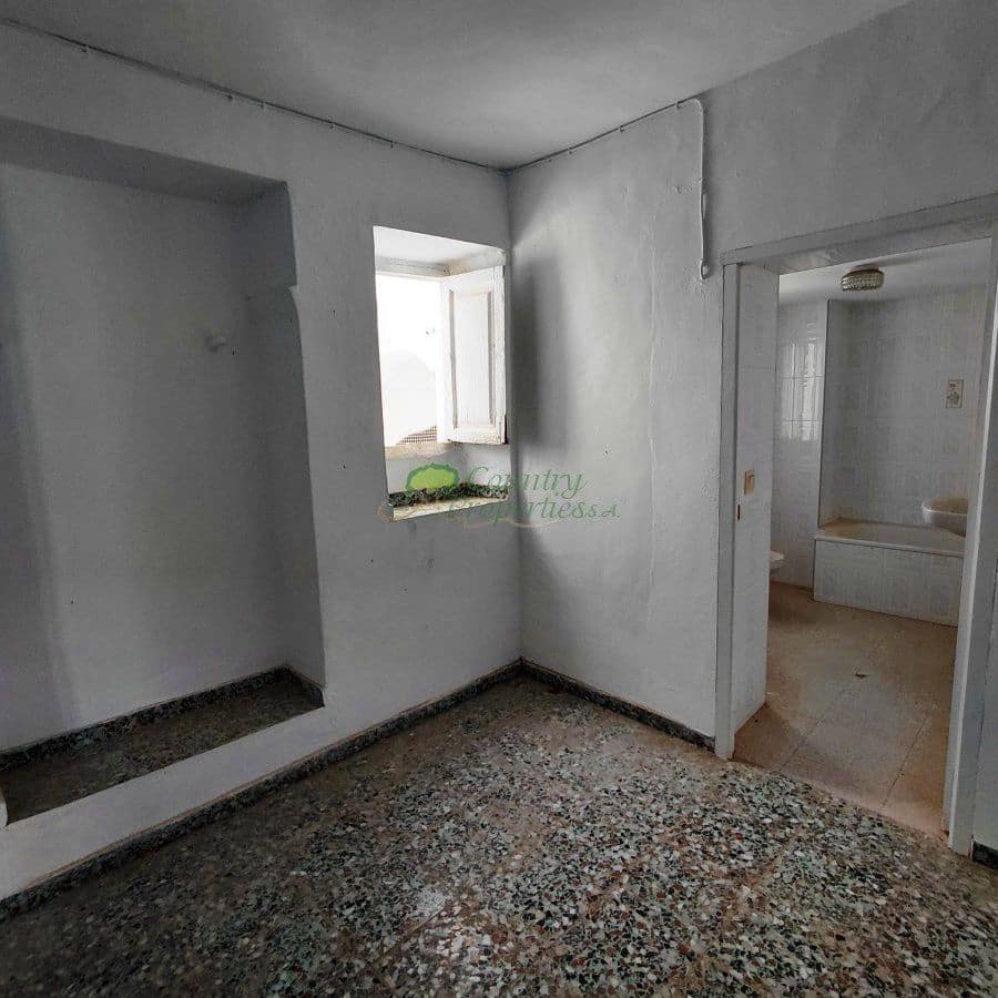3 quarto Casa em Banda para venda em Canillas de Albaida - 98 000 € (Ref: 9861622)