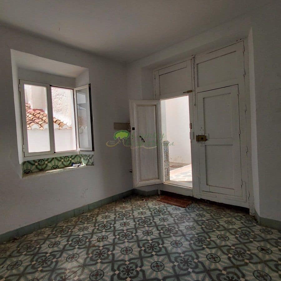 3 quarto Casa em Banda para venda em Canillas de Albaida - 98 000 € (Ref: 9861622)