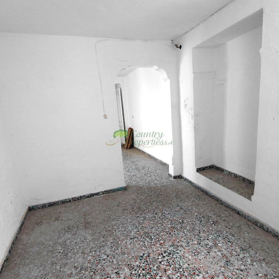 3 quarto Casa em Banda para venda em Canillas de Albaida - 98 000 € (Ref: 9861622)