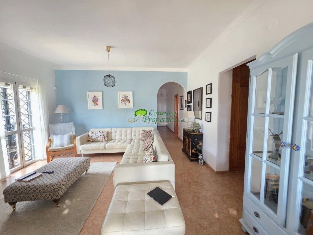 3 sovrum Finca/Hus på landet till salu i Torrox - 390 000 € (Ref: 9875770)