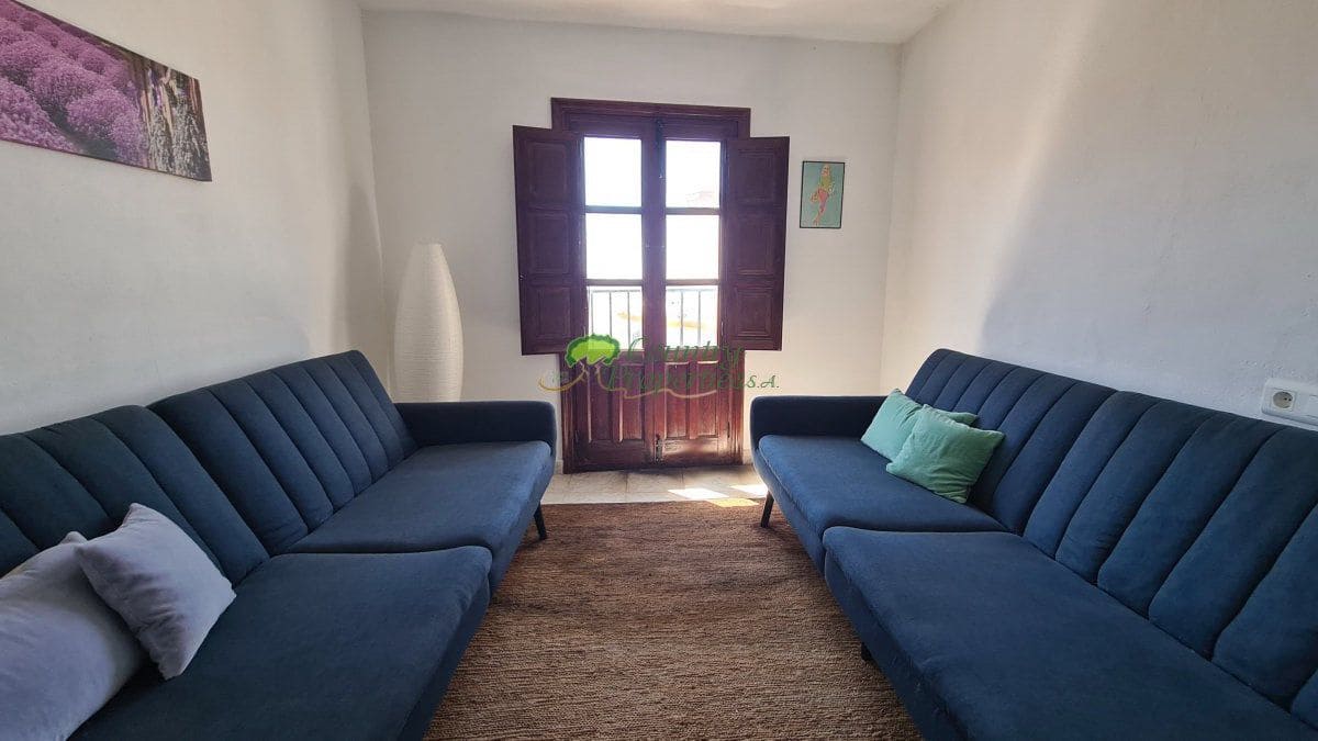 Casa de 1 habitación en Canillas de Aceituno en venta - 75.000 € (Ref: 9889916)