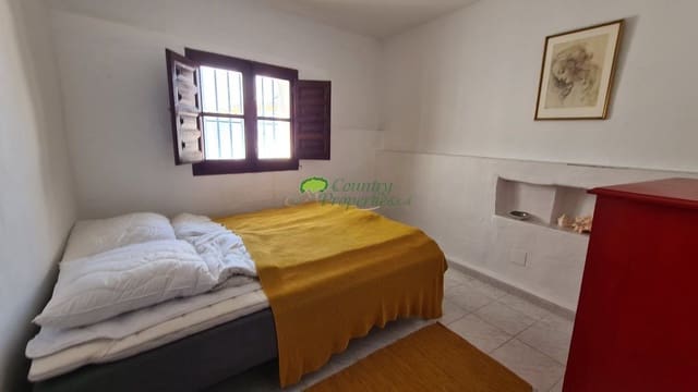 1 quarto Casa em Banda para venda em Canillas de Aceituno - 75 000 € (Ref: 9889916)